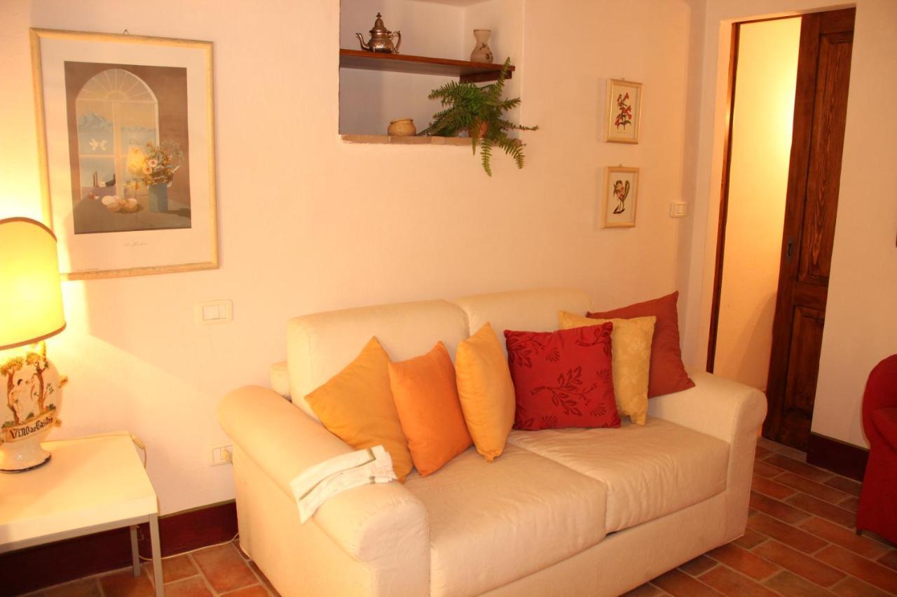Trilocale Nel Centro Storico Apartamento Montemerano Exterior foto