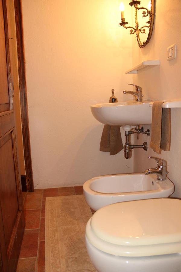 Trilocale Nel Centro Storico Apartamento Montemerano Exterior foto